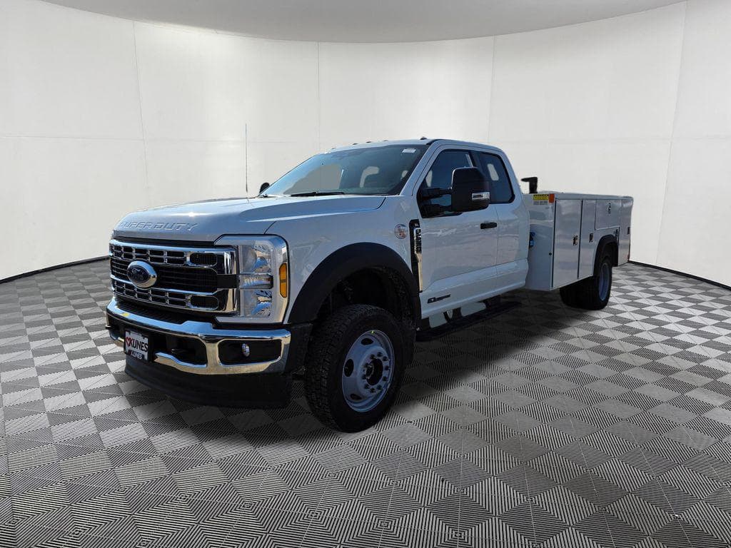 2026 Ford F-550SD XL Service Utility Body image 4