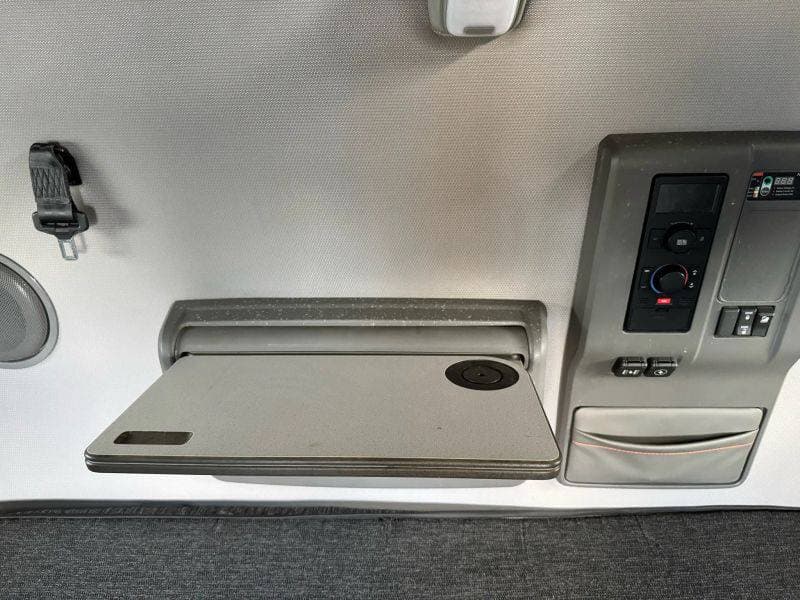 2021 Volvo VNL image 47