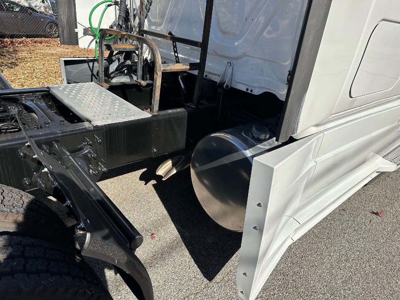 2019 Freightliner Cascadia 126 image 15