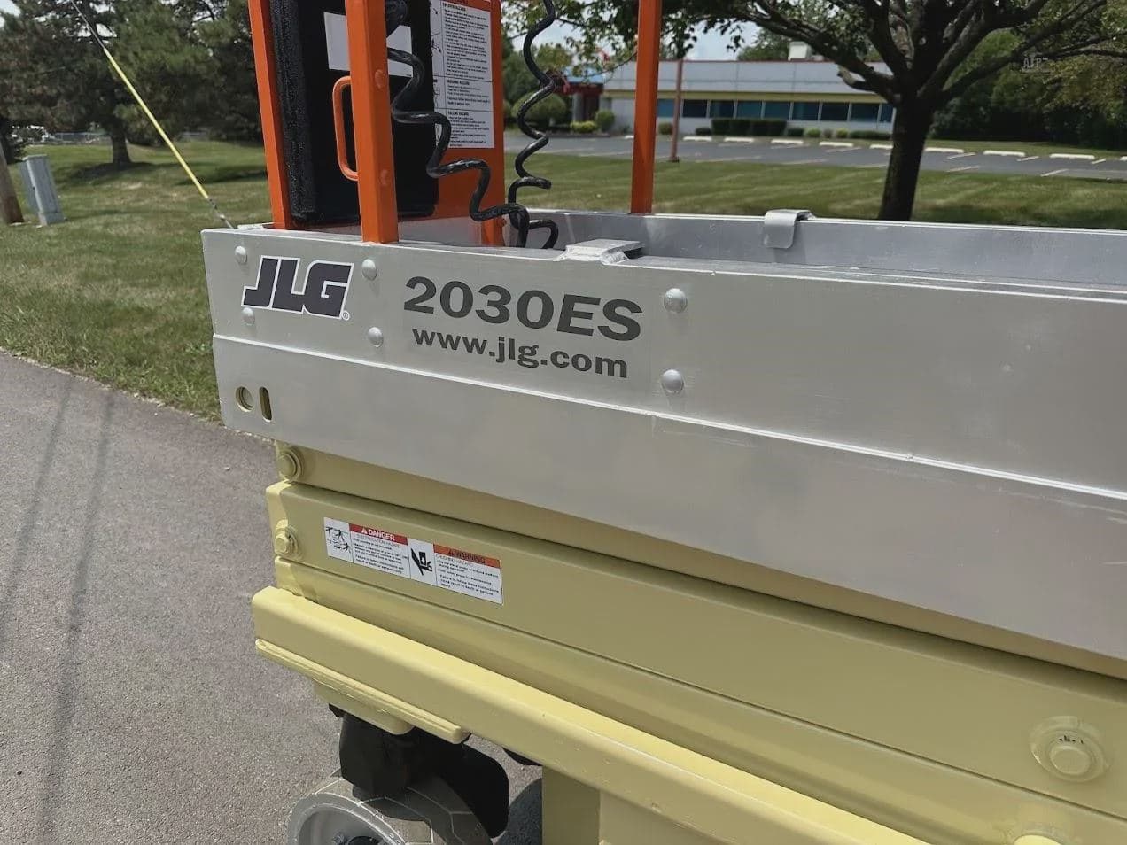 2014 JLG 2030ES image 5