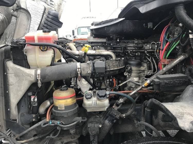 2018 Freightliner Cascadia image 10