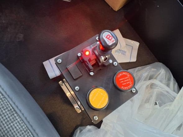 2025 Kenworth T880 image 26