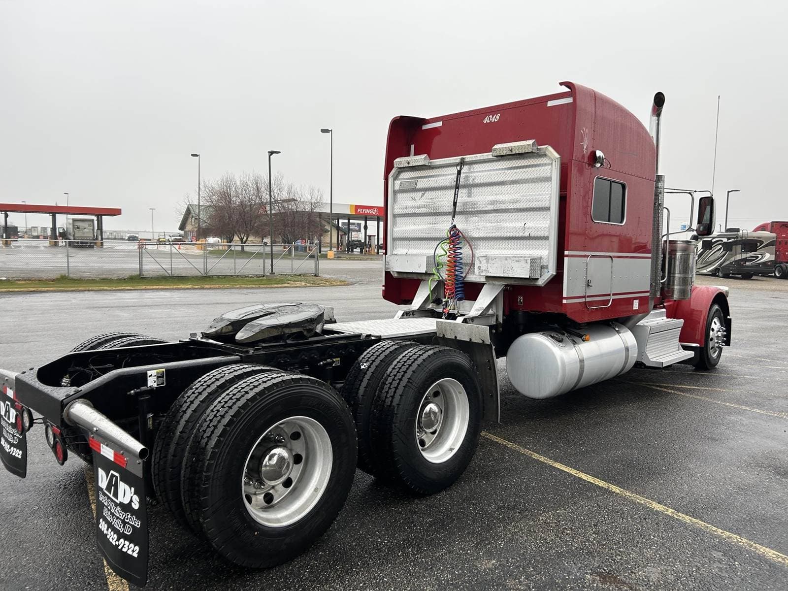 2023 Peterbilt 389 image 5