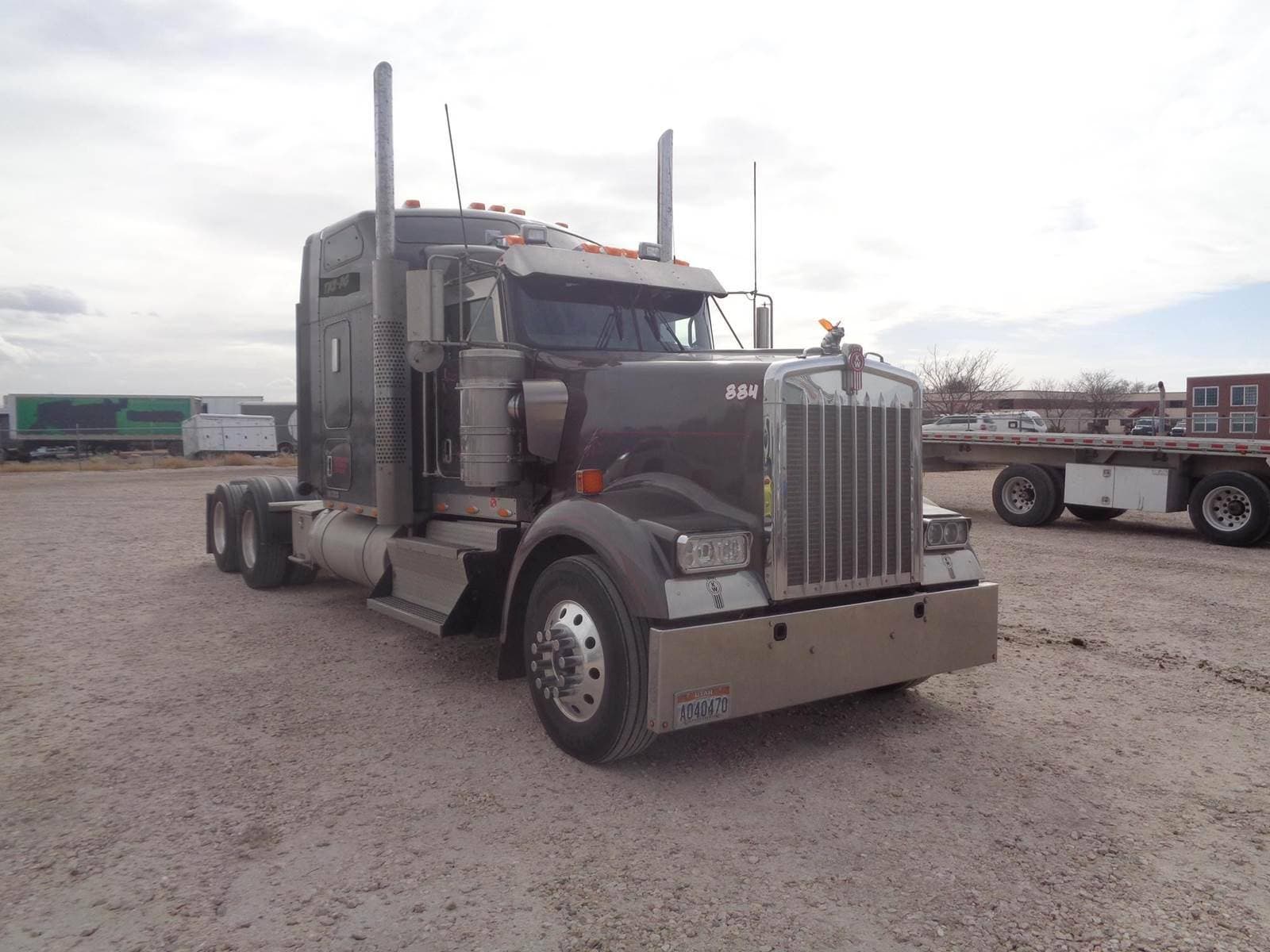 2016 Kenworth W9 Series image 2