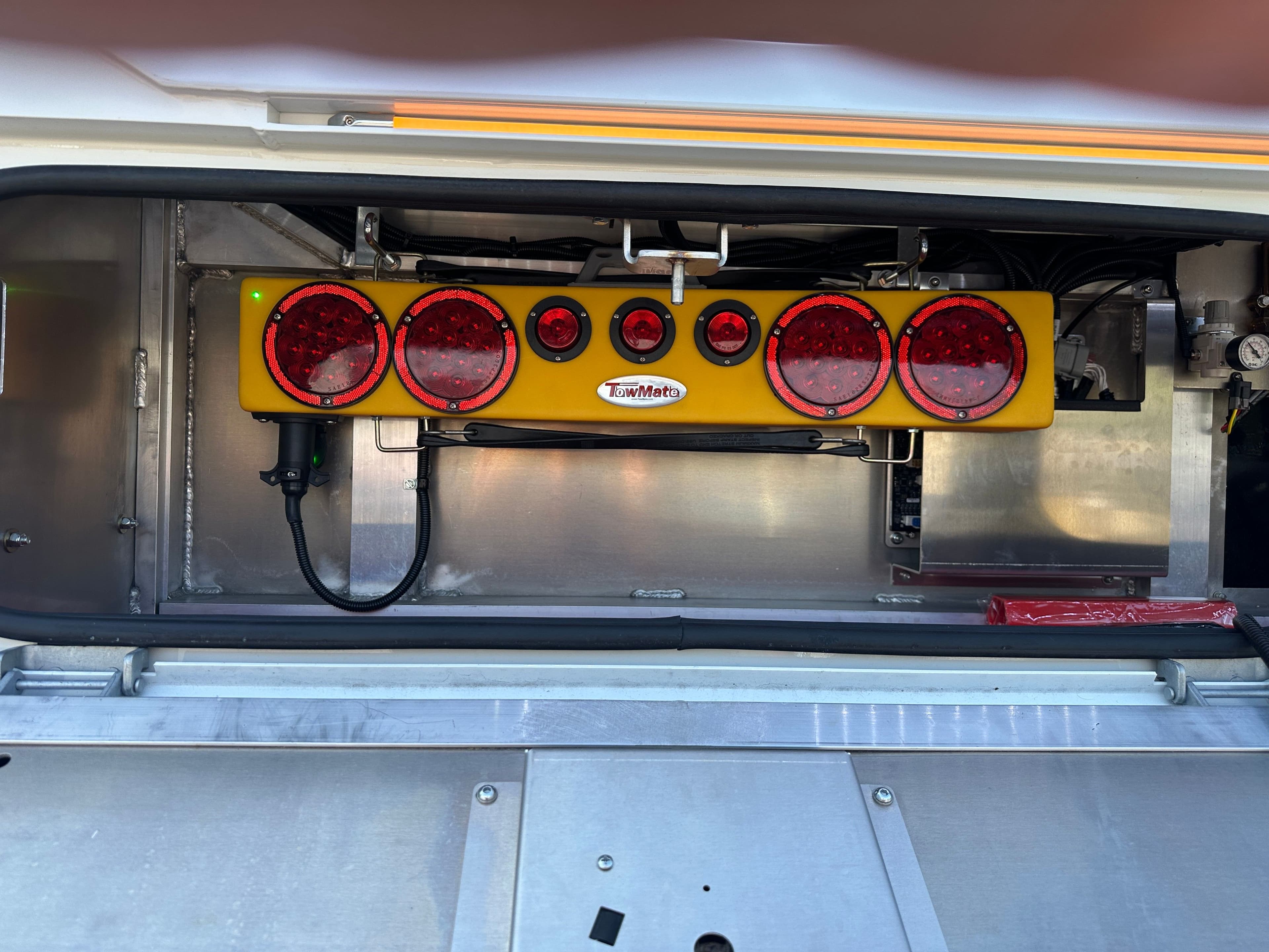 2025 Kenworth T880 WITH A CENTURY 9055XL image 20