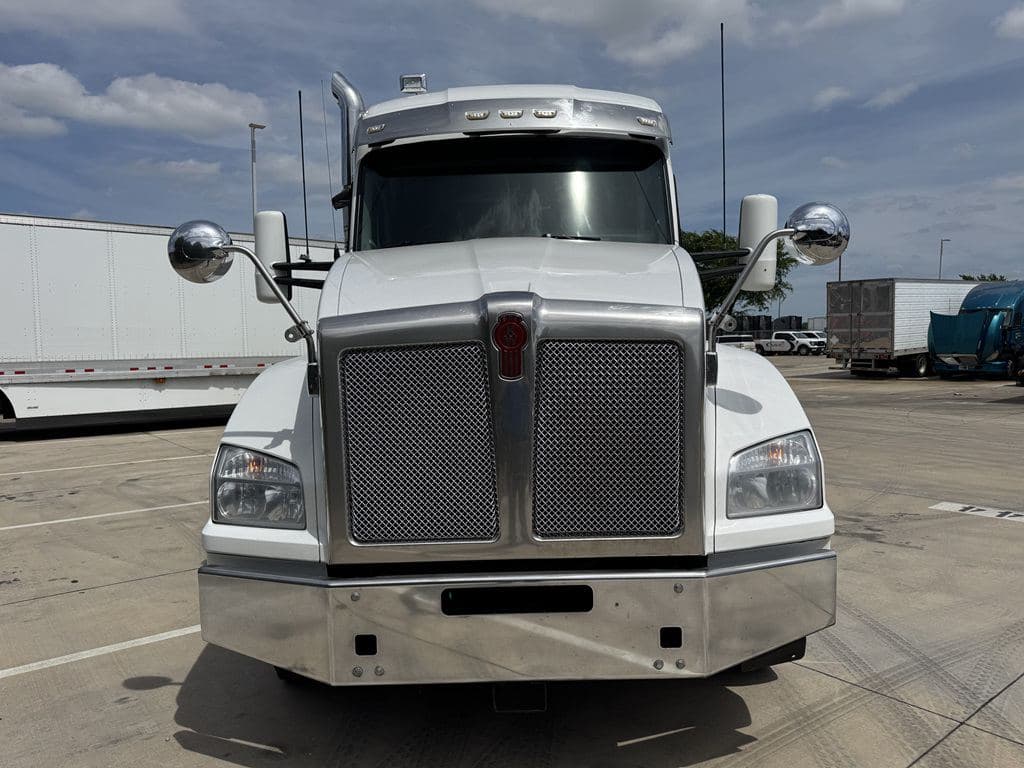 Used 2021 KENWORTH T880 image 21