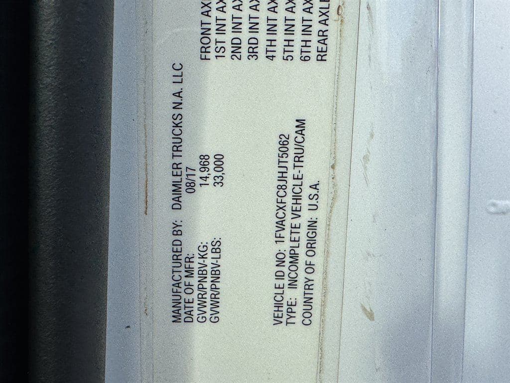 2018 Freightliner M2-106 image 80