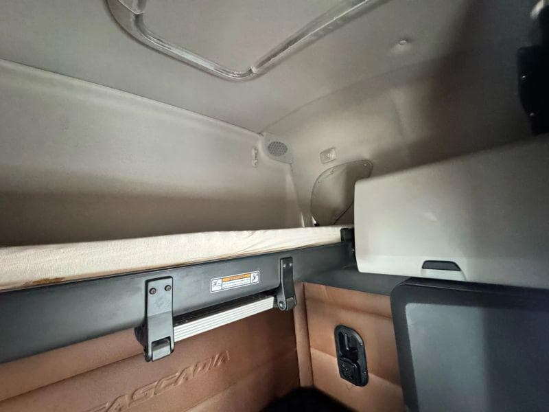 2019 Freightliner Cascadia image 31