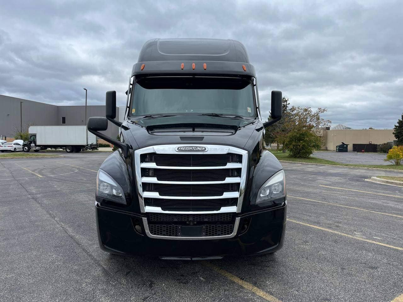 2022 Freightliner Cascadia image 2