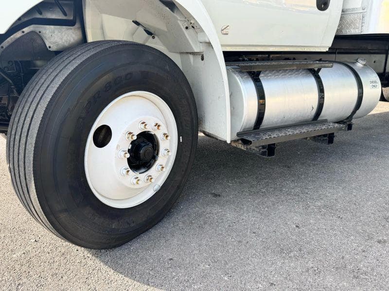 2020 International MV607 image 14