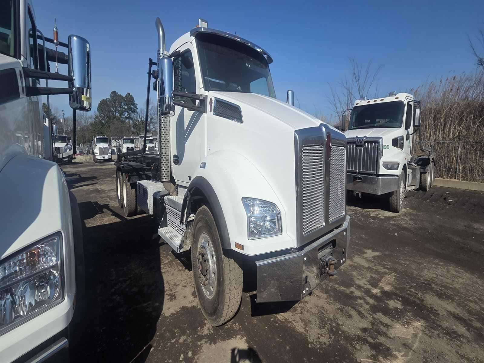 2018 Kenworth T880 image 1