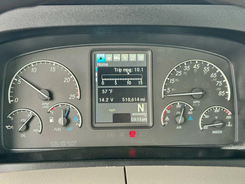 2018 Freightliner Cascadia image 23