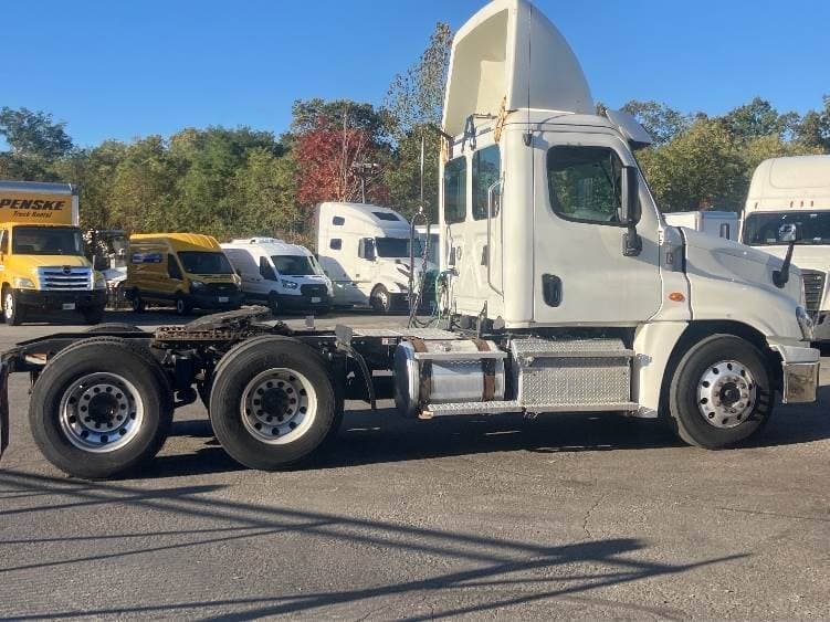 2018 Freightliner Cascadia image 7