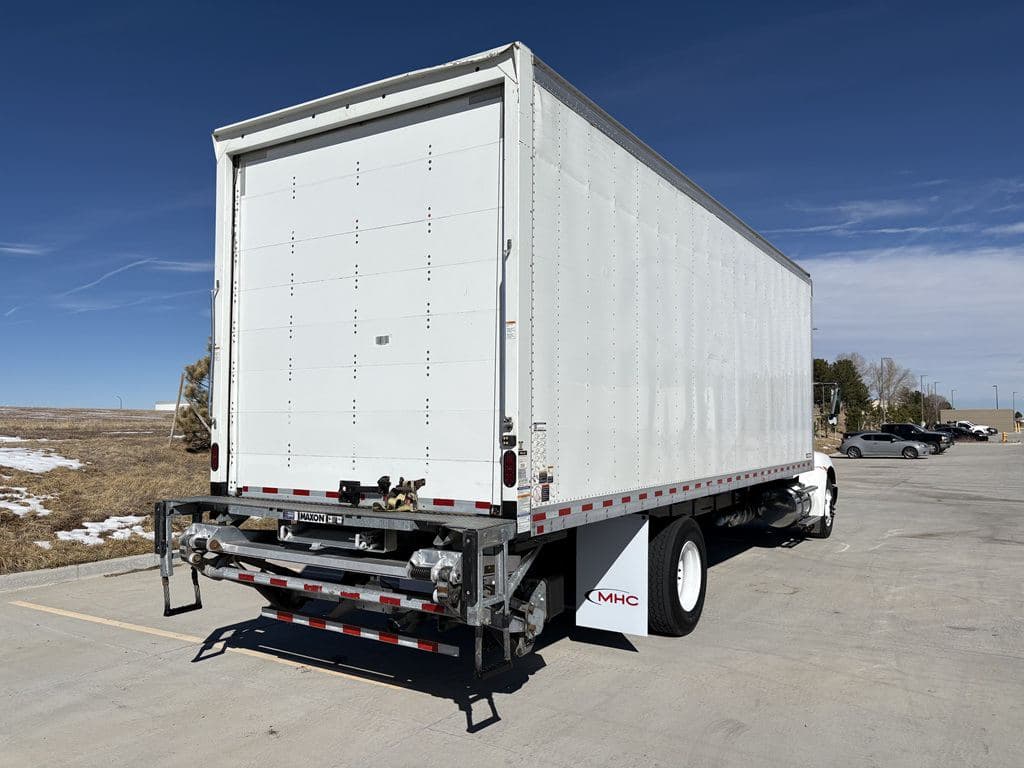 Used 2022 KENWORTH T270 image 9