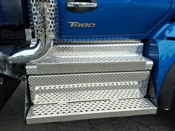 2026 Kenworth T880 image 4