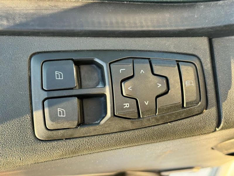 2020 Volvo VNL image 20