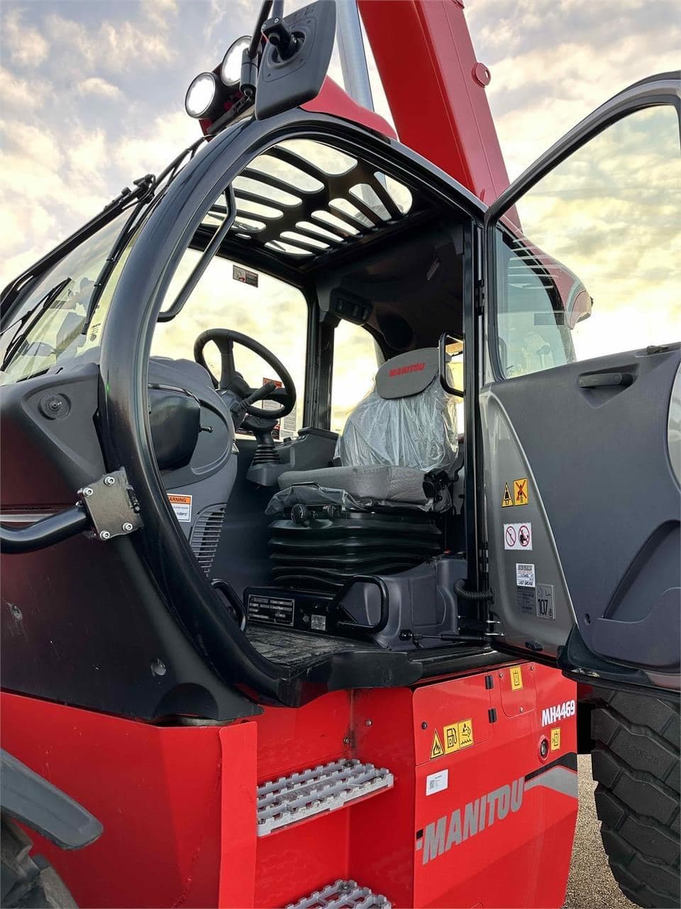 2023 MANITOU MHT11250 MH4469 image 11