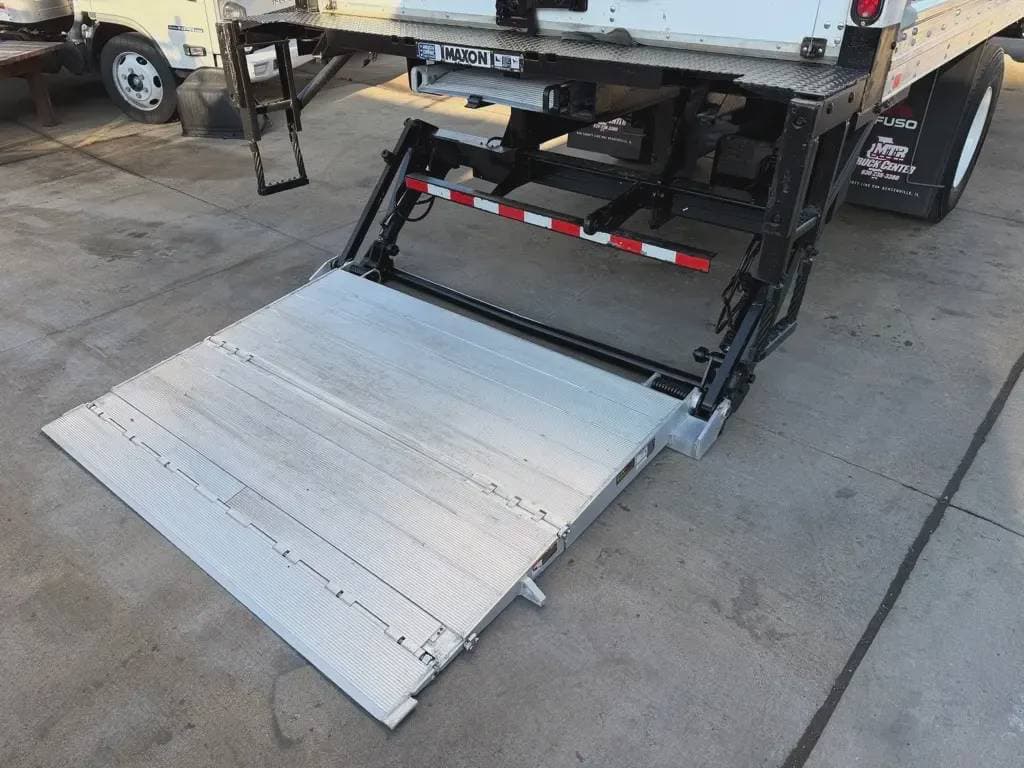 Used 2020 FREIGHTLINER Box Truck - Straight Truck, Moving Van, Expeditor-Hotshot - BUSINESS CLASS M2 106 For Sale image 6