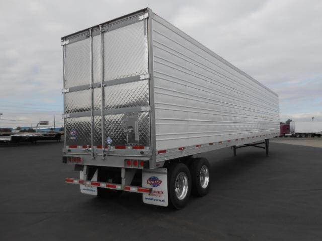 2026 Utility 3000R image 4
