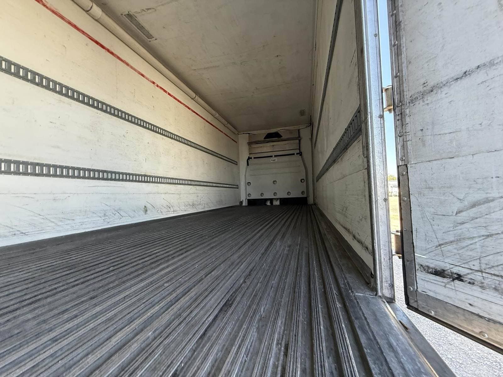 2016 Wabash Refrigerated Van image 5