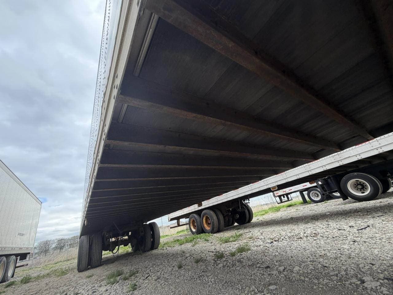2015 Stoughton 53 ft Dry Van Trailer image 7