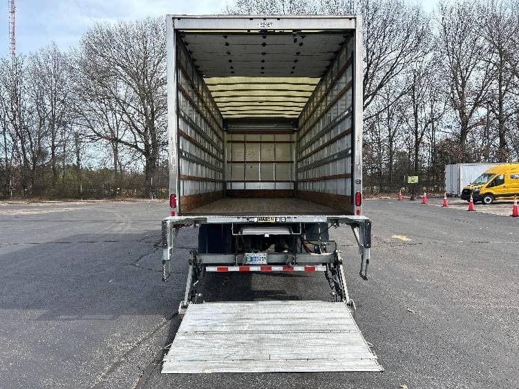 2022 International MV607 Box Truck - 220HP, 6 Speed Automatic, Roll up Door image 9