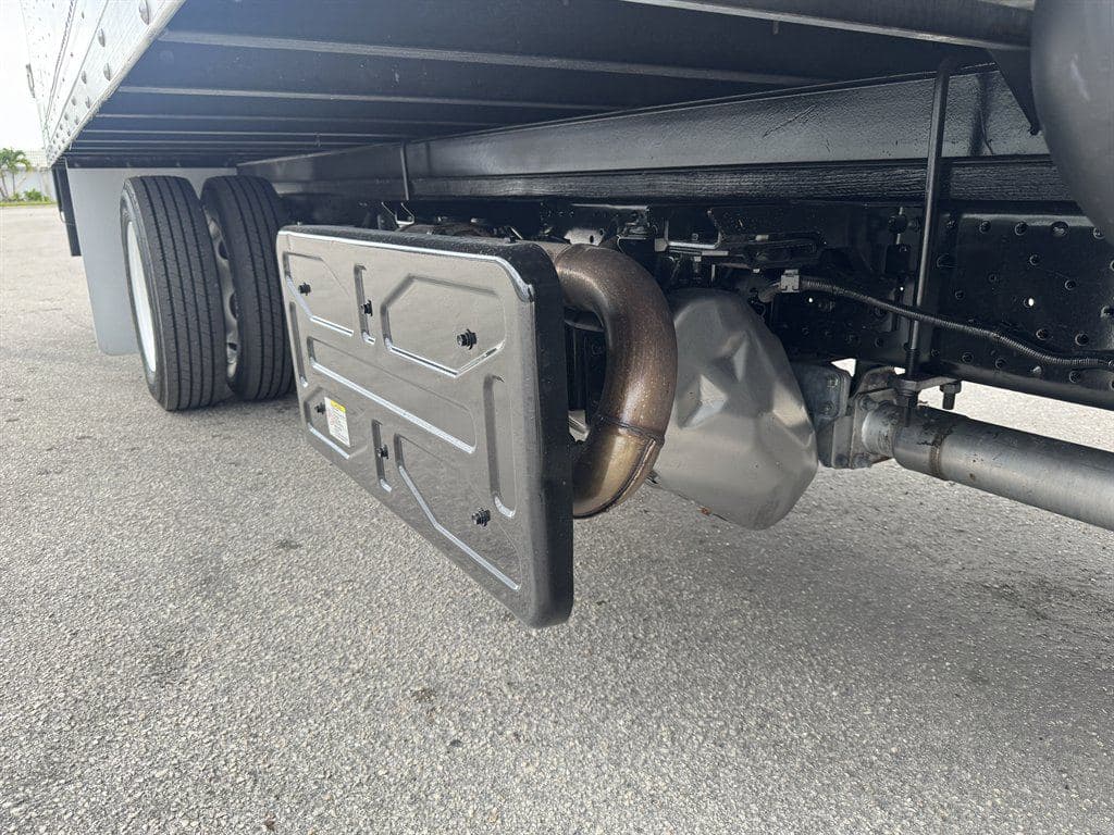 2021 Isuzu NPR XD image 20