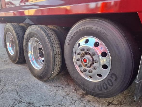 2025 Kenworth W990 image 5