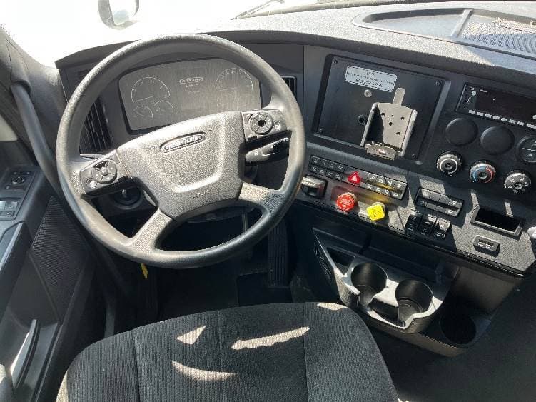 2023 Freightliner Cascadia 126 image 5