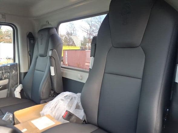 2026 Kenworth T880 image 15