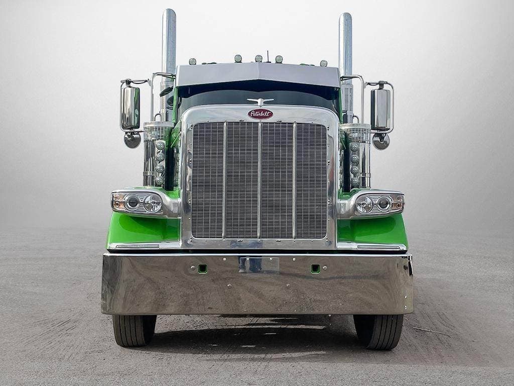 2025 Peterbilt 589 image 2