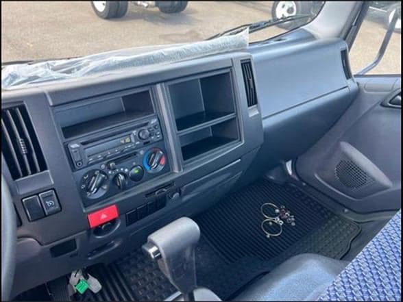 2024 Isuzu NPR HD image 12