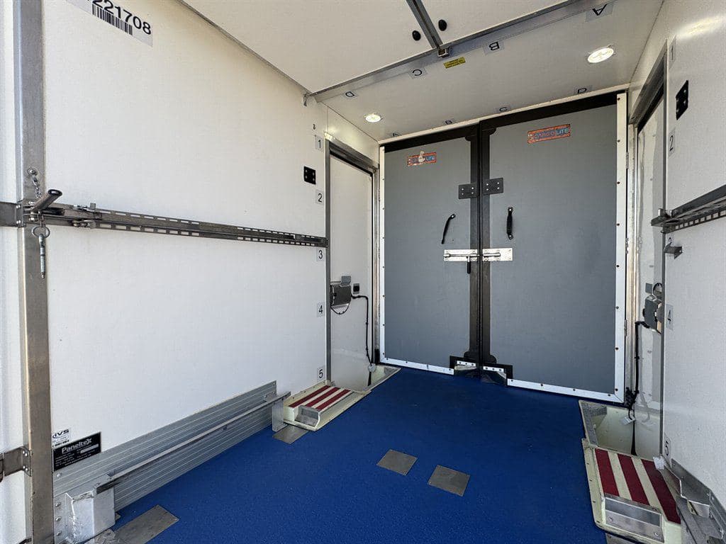 2023 Ford Transit T-350 image 24