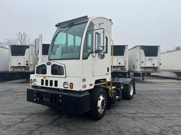 2019 AUTOCAR XSPOTTER TNF494021 Web image 1