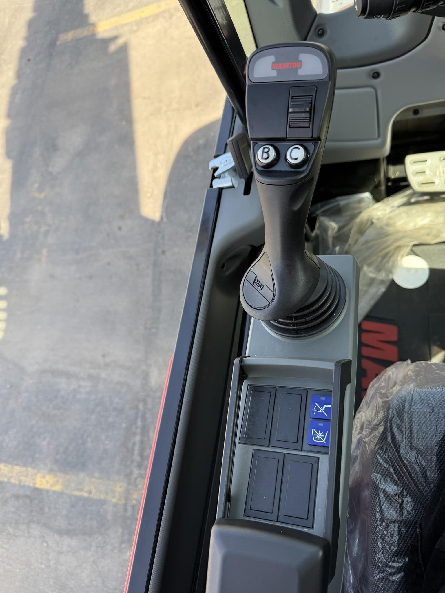 2026 MANITOU MRT3060 image 11