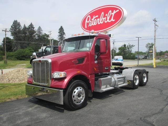 2020 Peterbilt 567 image 1