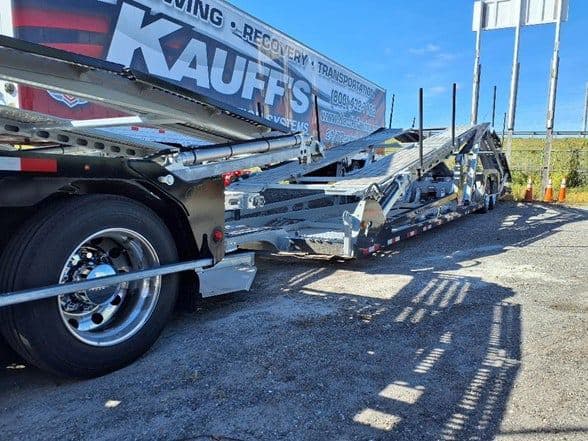 2025 Kenworth W990 image 7