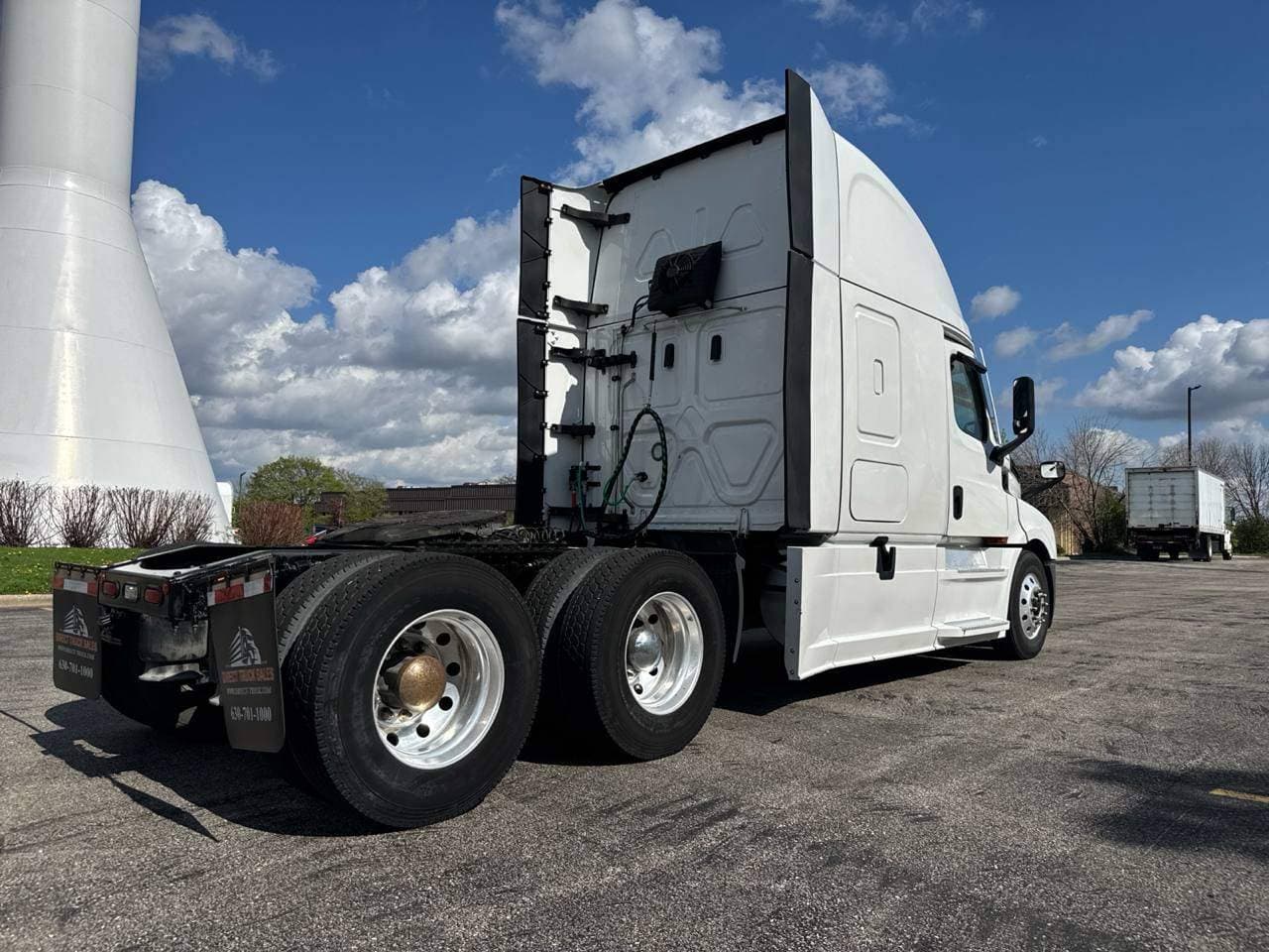 2022 Freightliner Cascadia 126 image 4