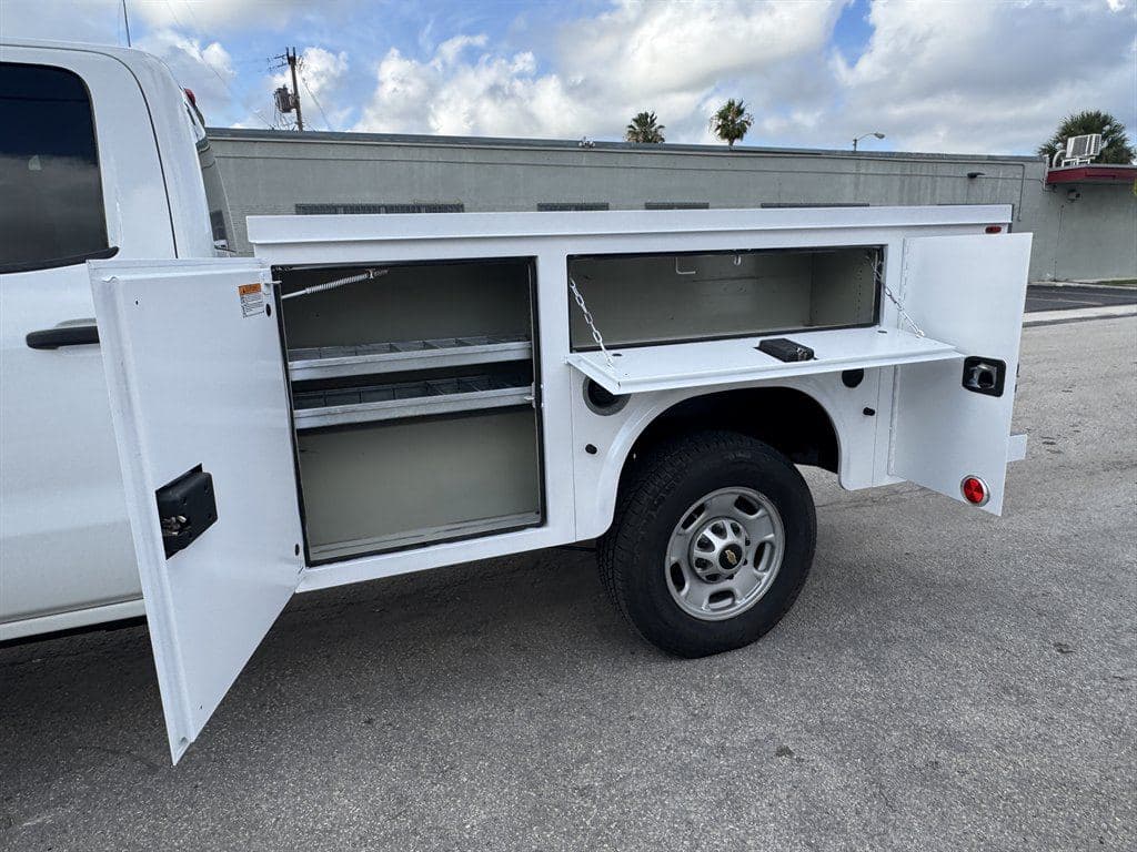 2019 Chevrolet Silverado 2500hd image 24