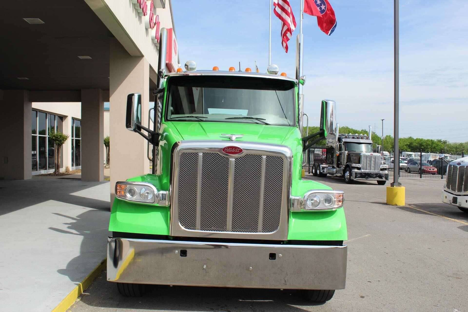 2021 Peterbilt 567 image 7
