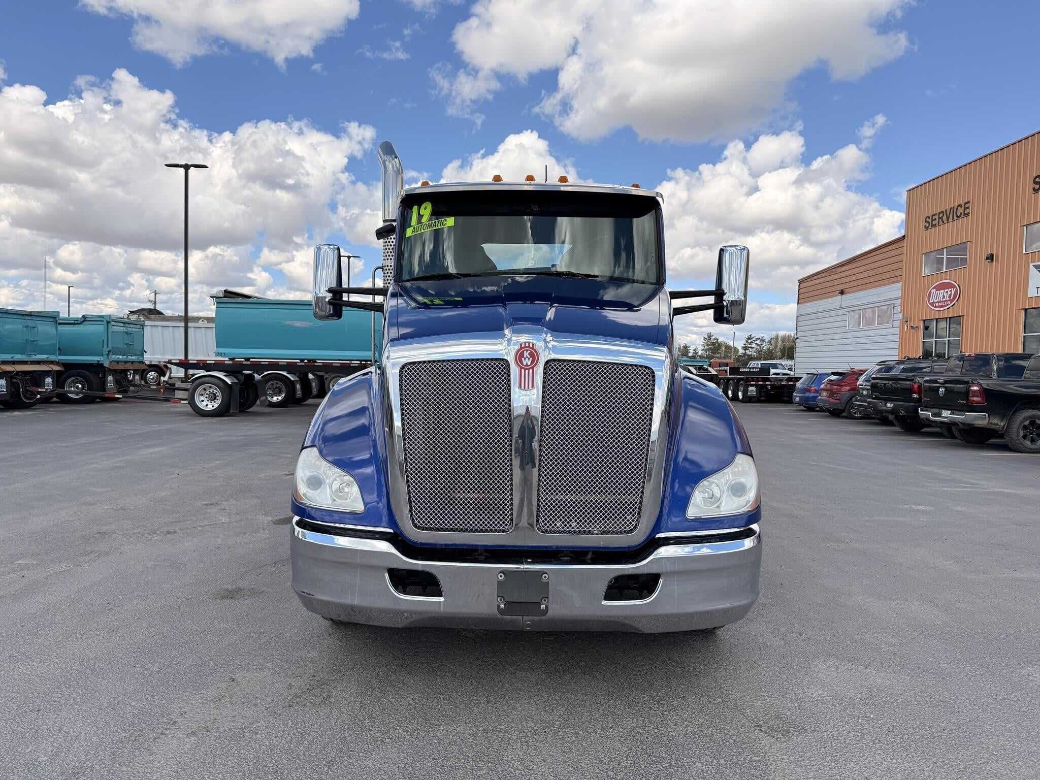 2019 Kenworth T680 image 5