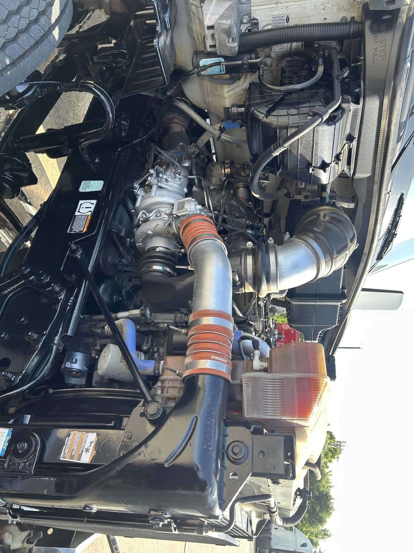 Used 2020 Peterbilt 579 Conventional - Day Cab in Houston, TX image 12