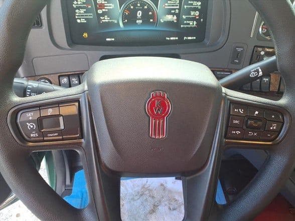 2026 Kenworth W990 image 18