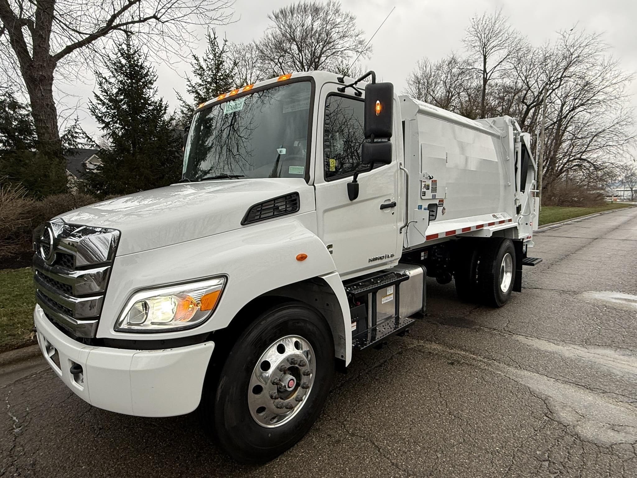 2025 HINO L6 120020 image 10