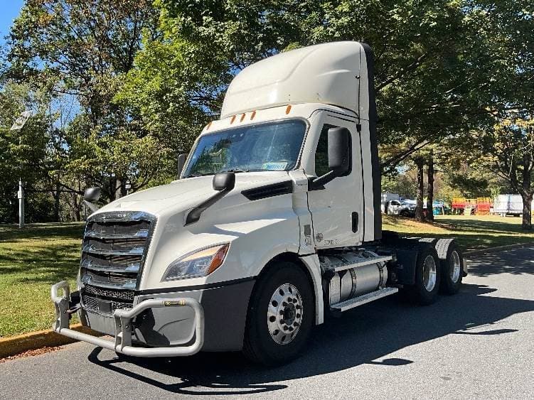 2021 Freightliner Cascadia image 5