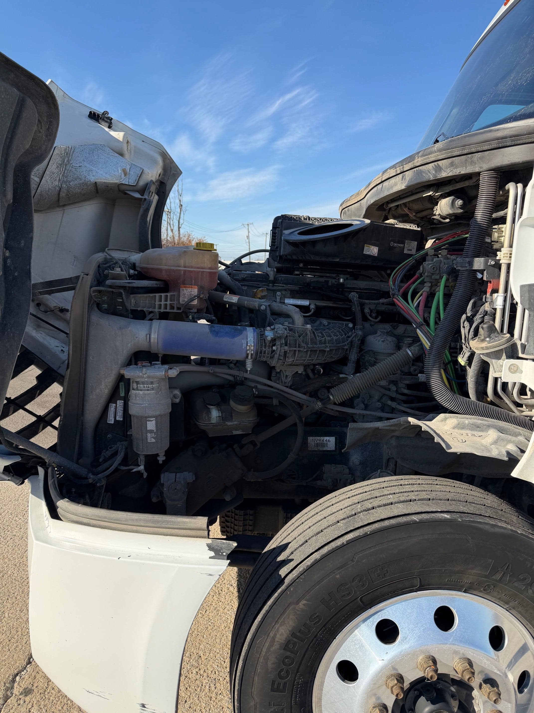 2023 Freightliner Cascadia image 11