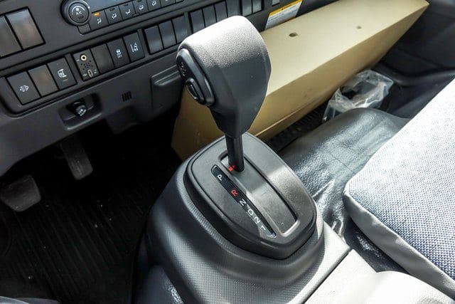 2025 Chevrolet 5500 XD LCF Diesel Base image 13