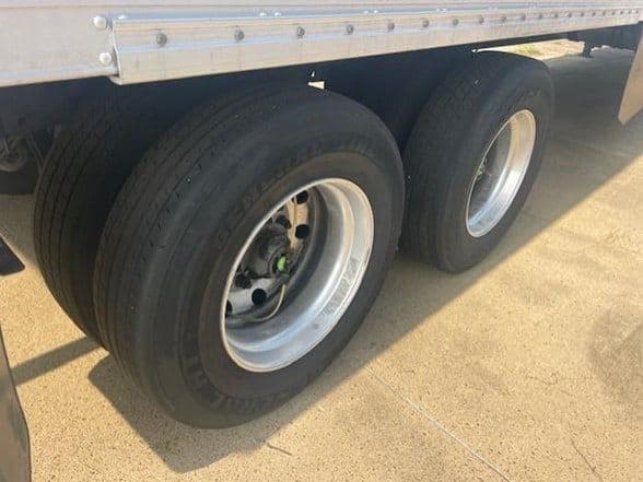 2022 Utility 3000R image 6