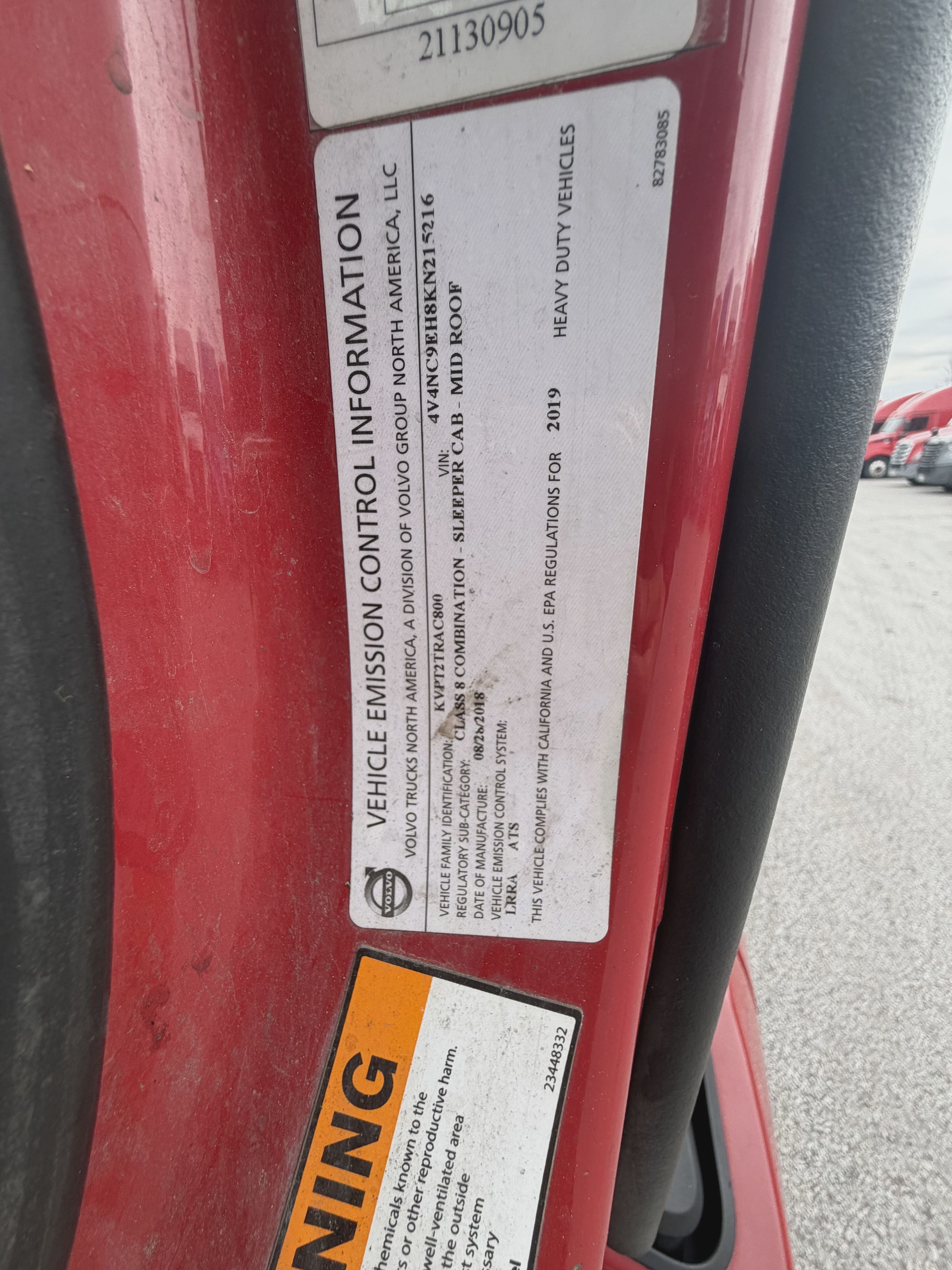 2019 Volvo VNL64T740 image 7