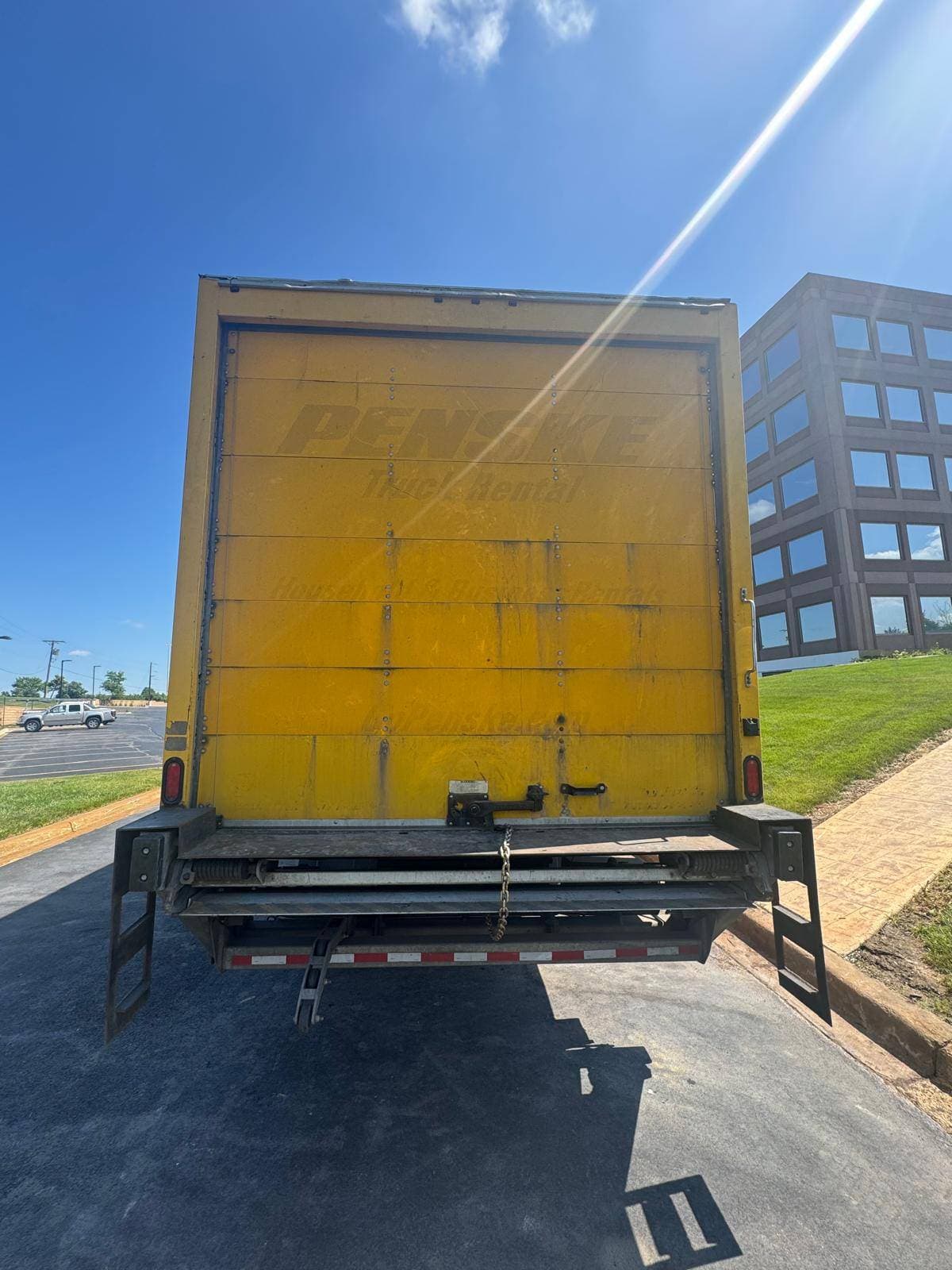 2018 International MA025 image 4